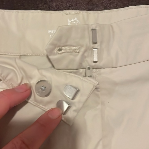 Perfect Khaki Shorts - Picture 7 of 7